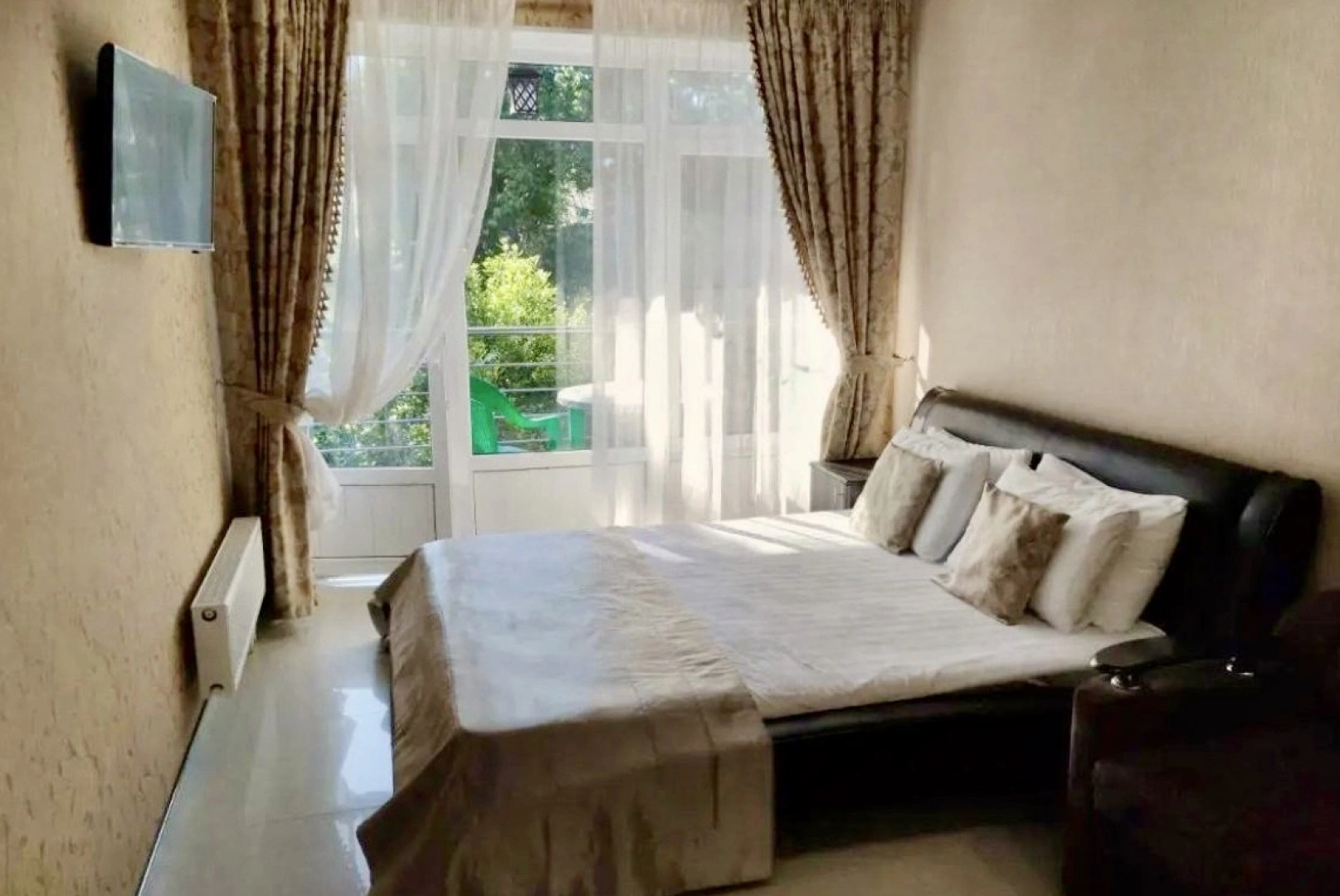 Гостевой дом Южный Вайб Миракль