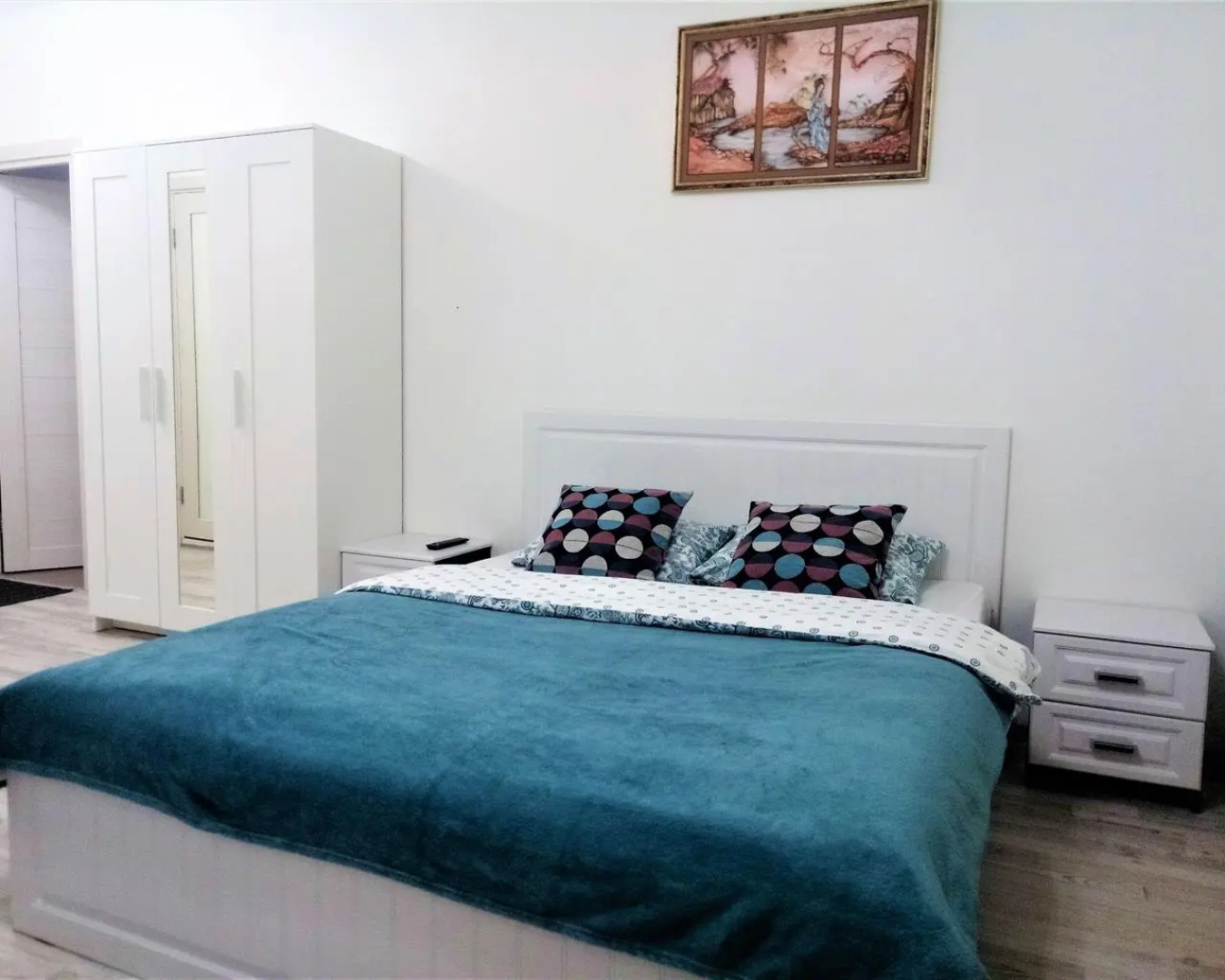 Отель Весна