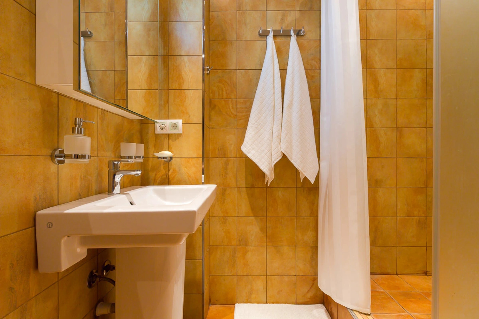 Уютные Апартаменты  на Профсоюзной