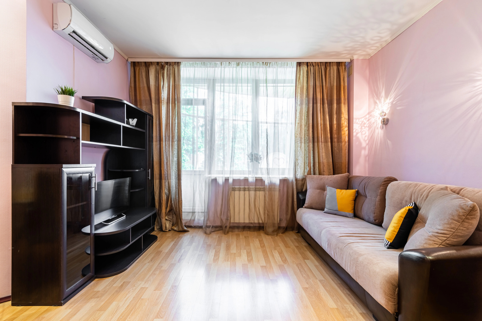 Апартаменты на Зои Космодемьянской