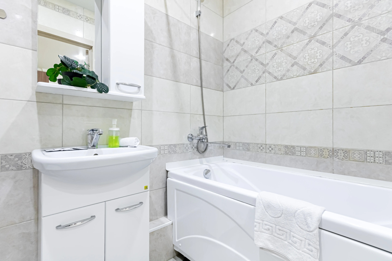 Апартаменты формата евро2 в центре 2 ЖК телевизора удобная кровать заселение круглосуточно by Depart Apart