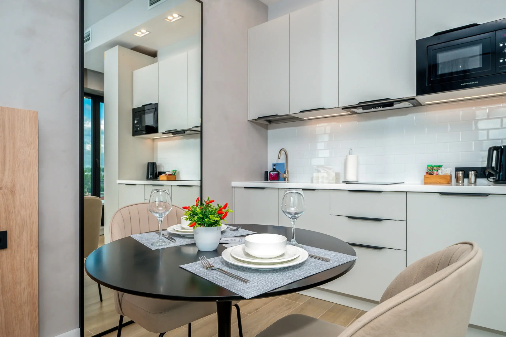 Апартаменты с большими окнами