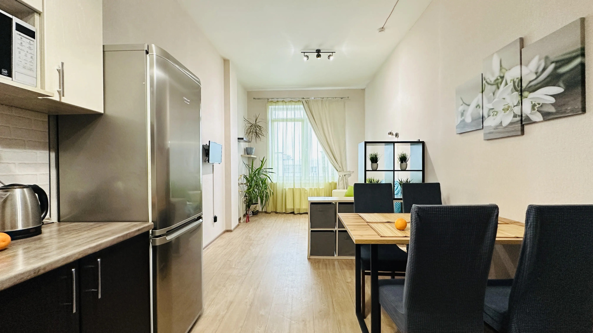 Квартира Уютная Евро-двухкомнатная на 25 этаже