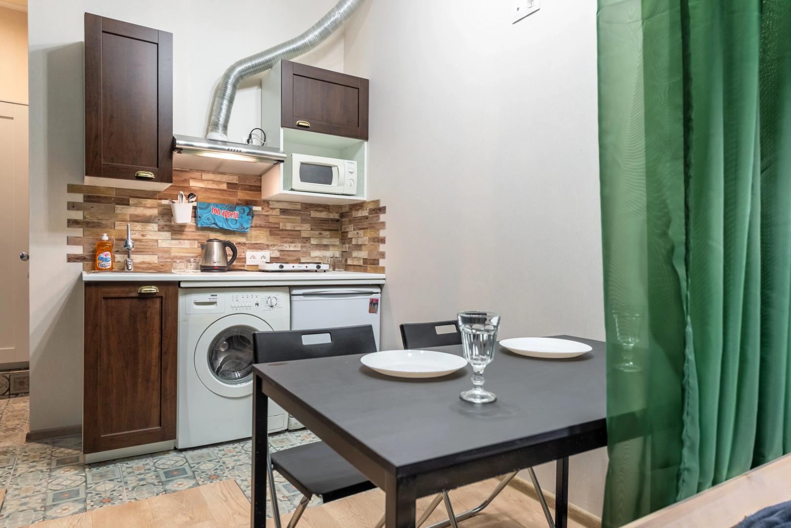 4Б Malaya Posadskaya 25