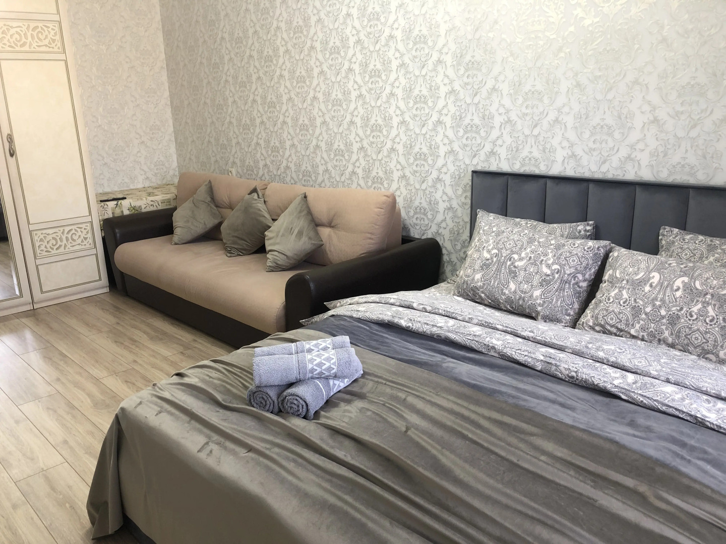 Апартаменты на улице Учительская 9