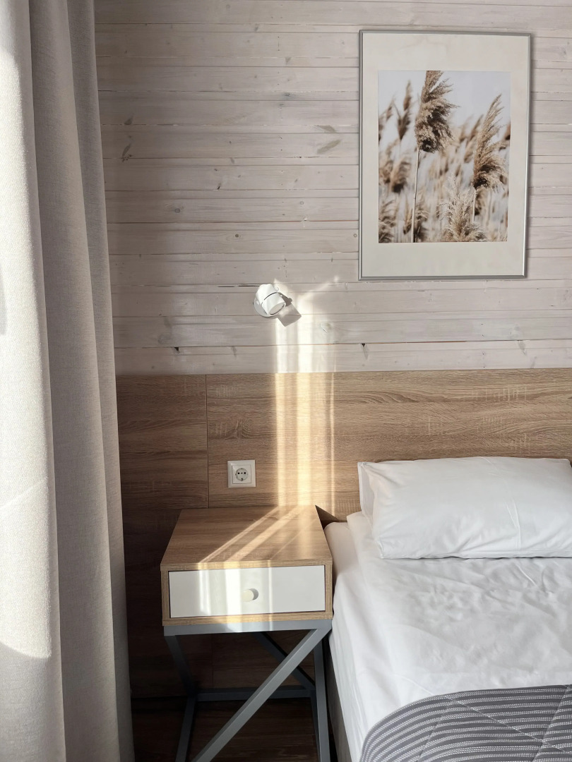 Частный дом у реки 2