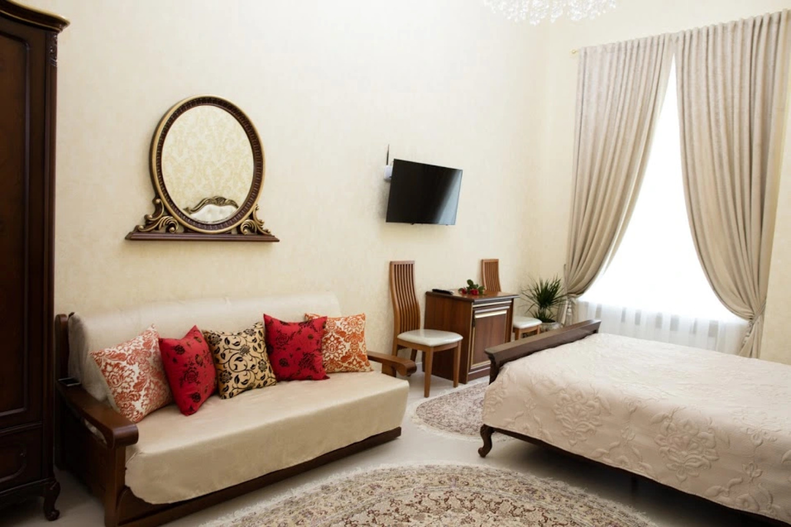 Гостиница De Versal