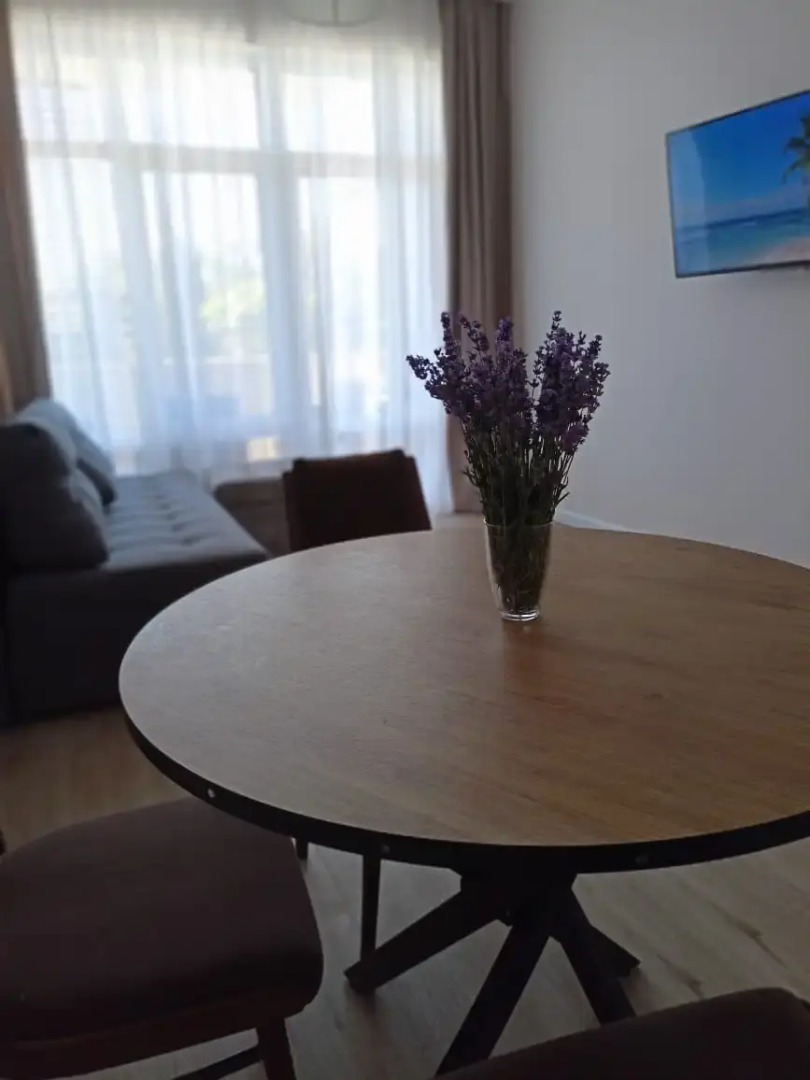 Апартаменты двухкомнатные Atlas на 1 линии у моря