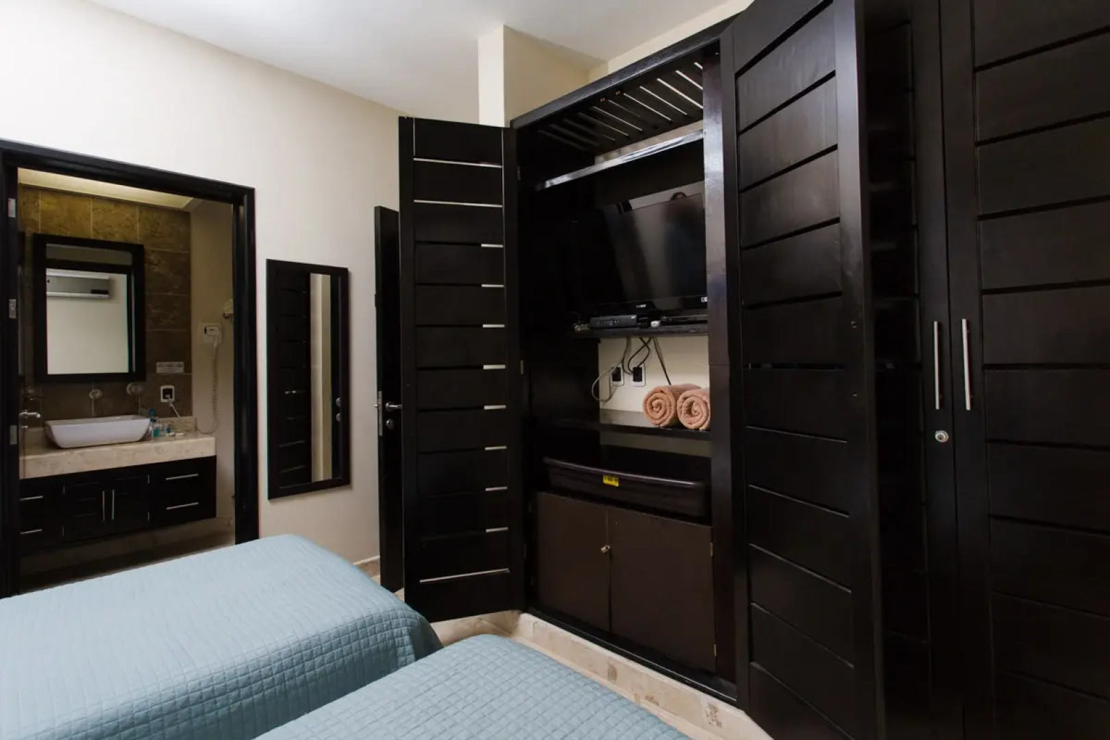 Апартаменты Ocean View El Faro Surf 302