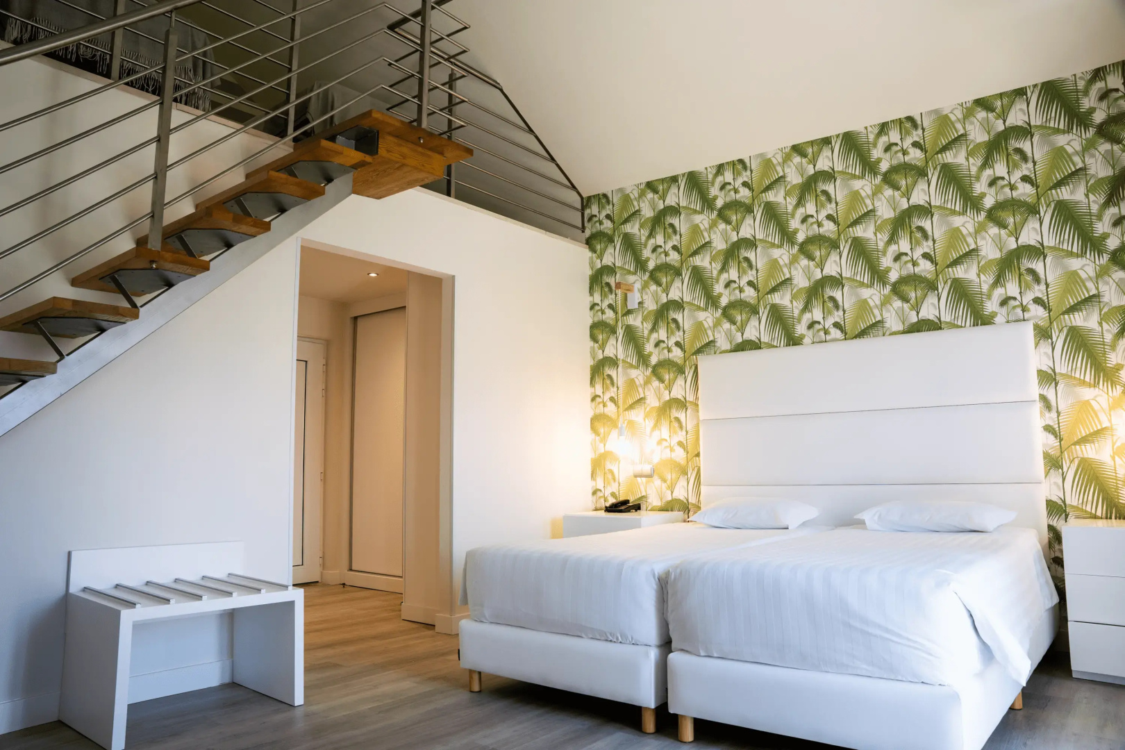 Отель Cristal Praia Resort & Spa