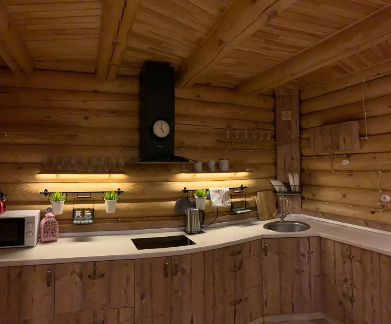 Дом с Бассейном