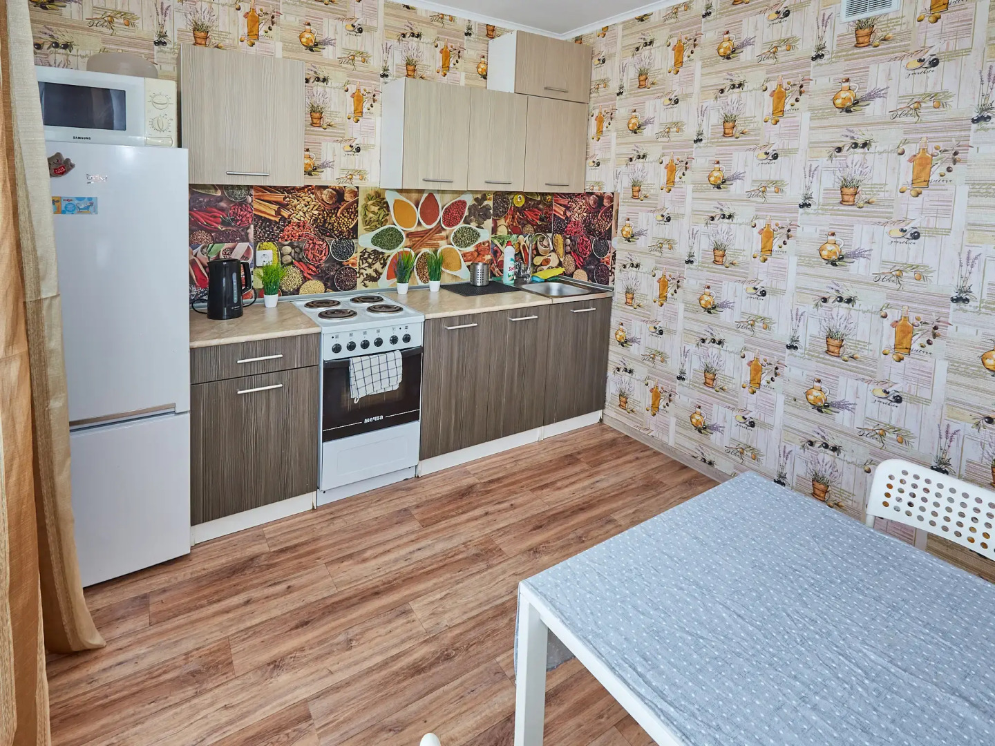 Квартира с Балконом на Артюшкова 27