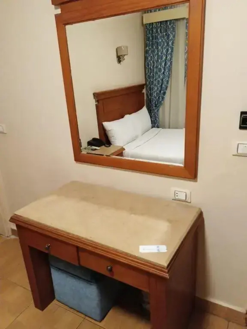 Отель Aura Inn Tiba Pyramids