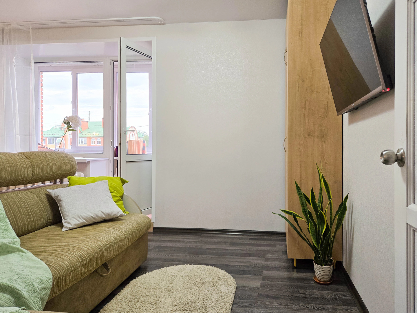 Апартаменты двухкомнатные в центре Сеть ЙоХоум