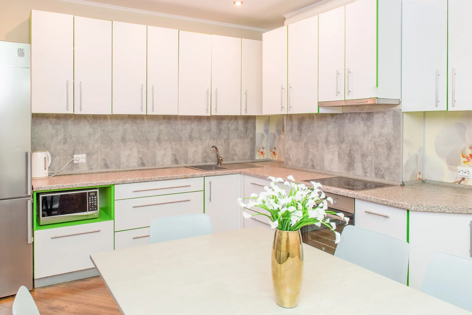 Апартаменты 3х комнатные пр-т Держинского 22 Центр