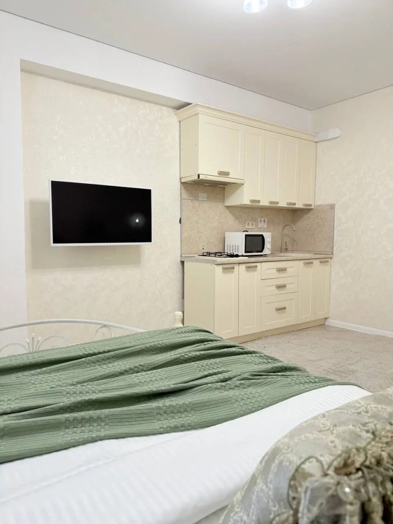 Апартаменты Студия возле Моря для Двоих на цокольном этаже