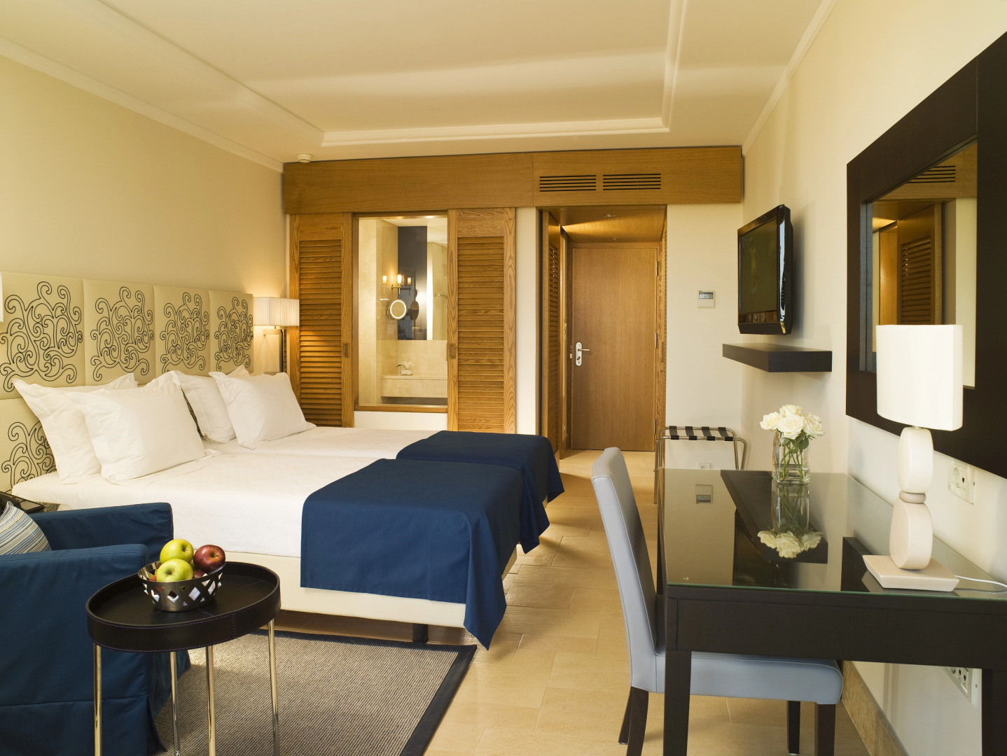 Отель Kernos Beach