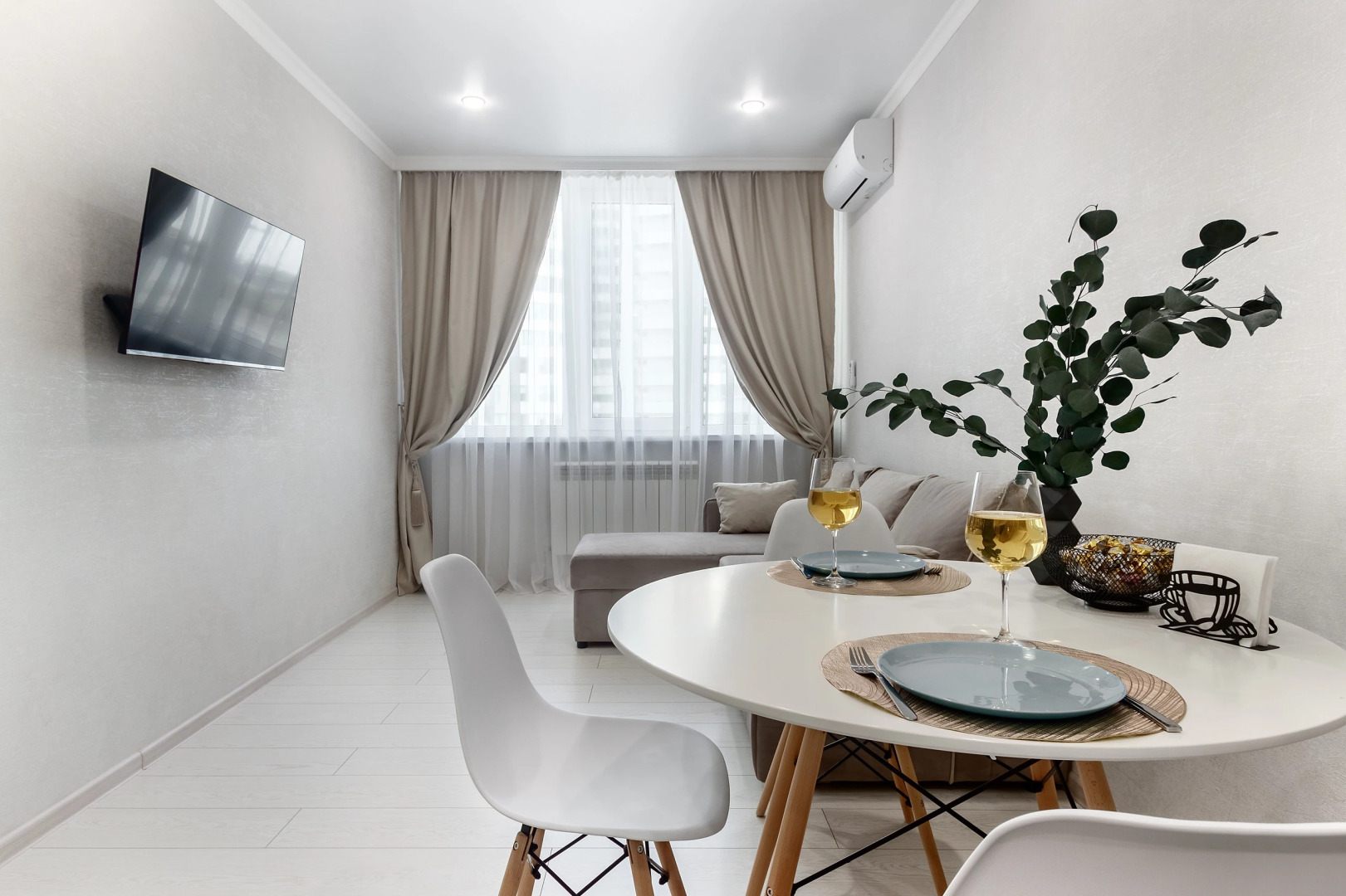 Апартаменты двухкомнатные LUX с шикарным видом на ДОН №5