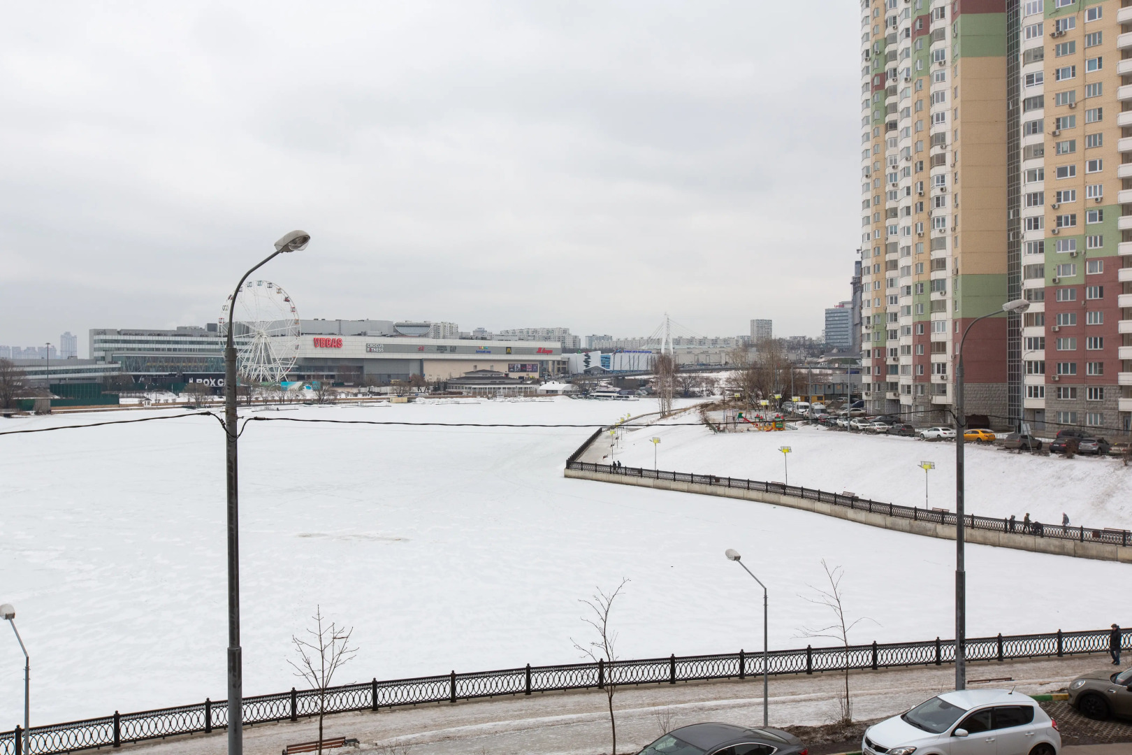 1b  Krasnogrskij 46 Apartments