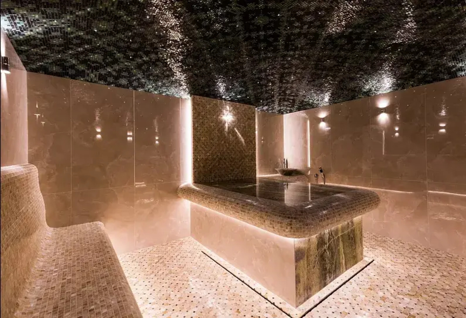 Отель Достоевский