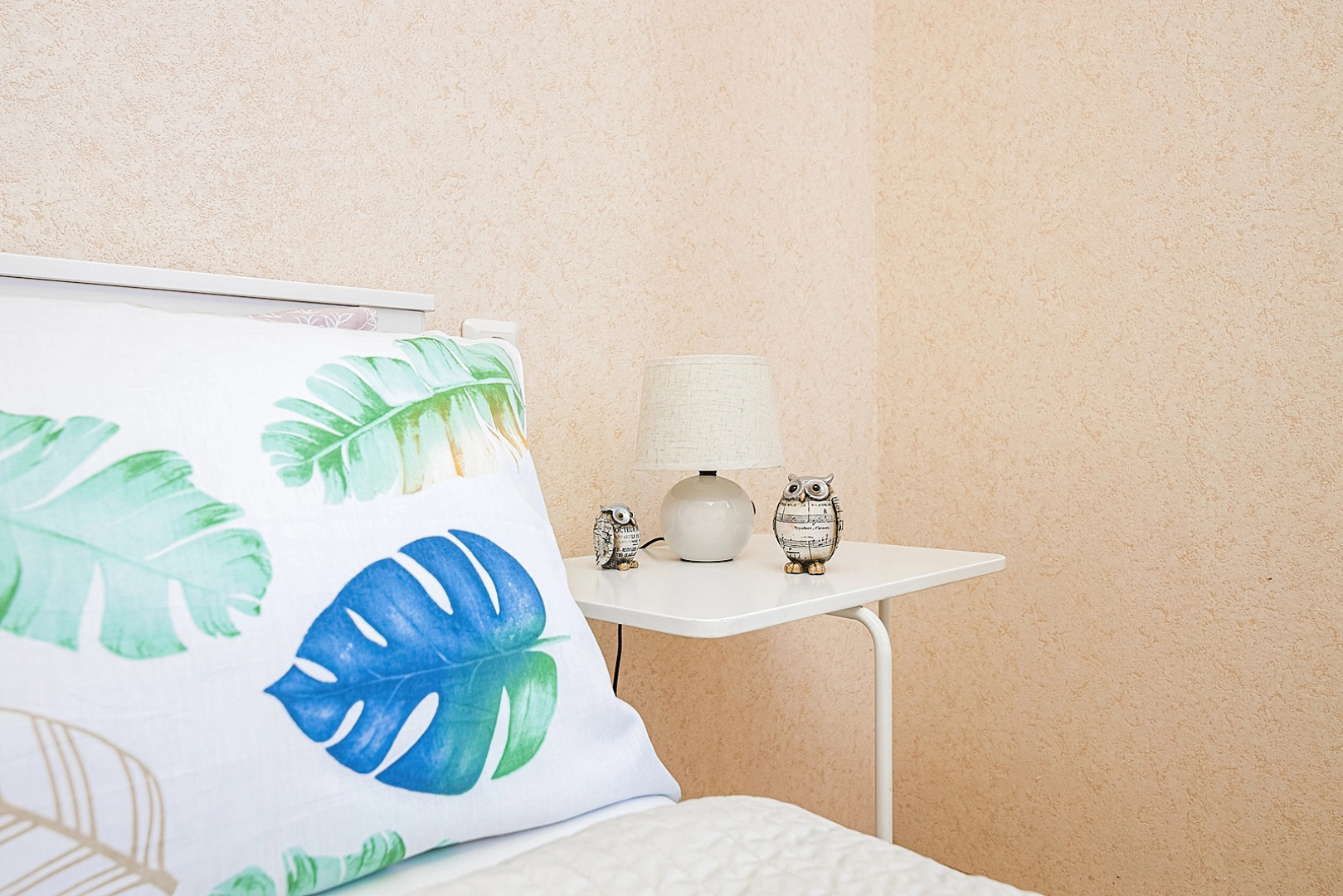 Апартаменты двухкомнатные c видом на Волгу на Волжской набережной  25, м.Cтрелка. Сова-Дом