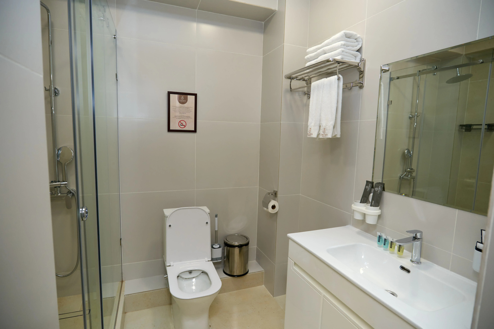 Отель Crown Hotel Bishkek