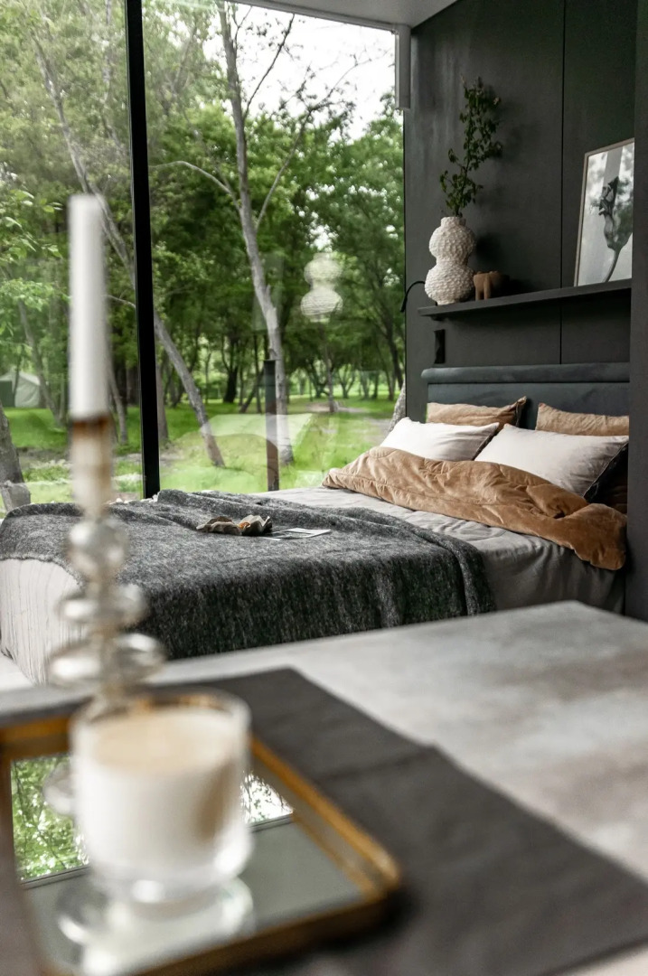 Частный Дом на Берегу Реки с Приватной Террасой и Джакузи