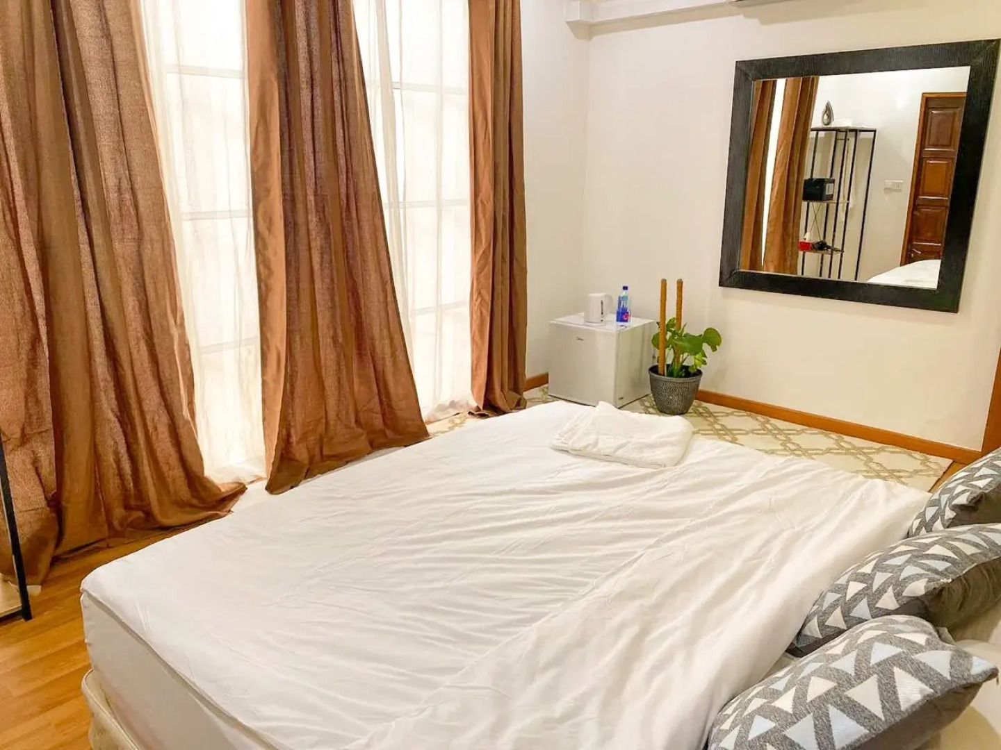 Отель Fatims Beach House Maafushi