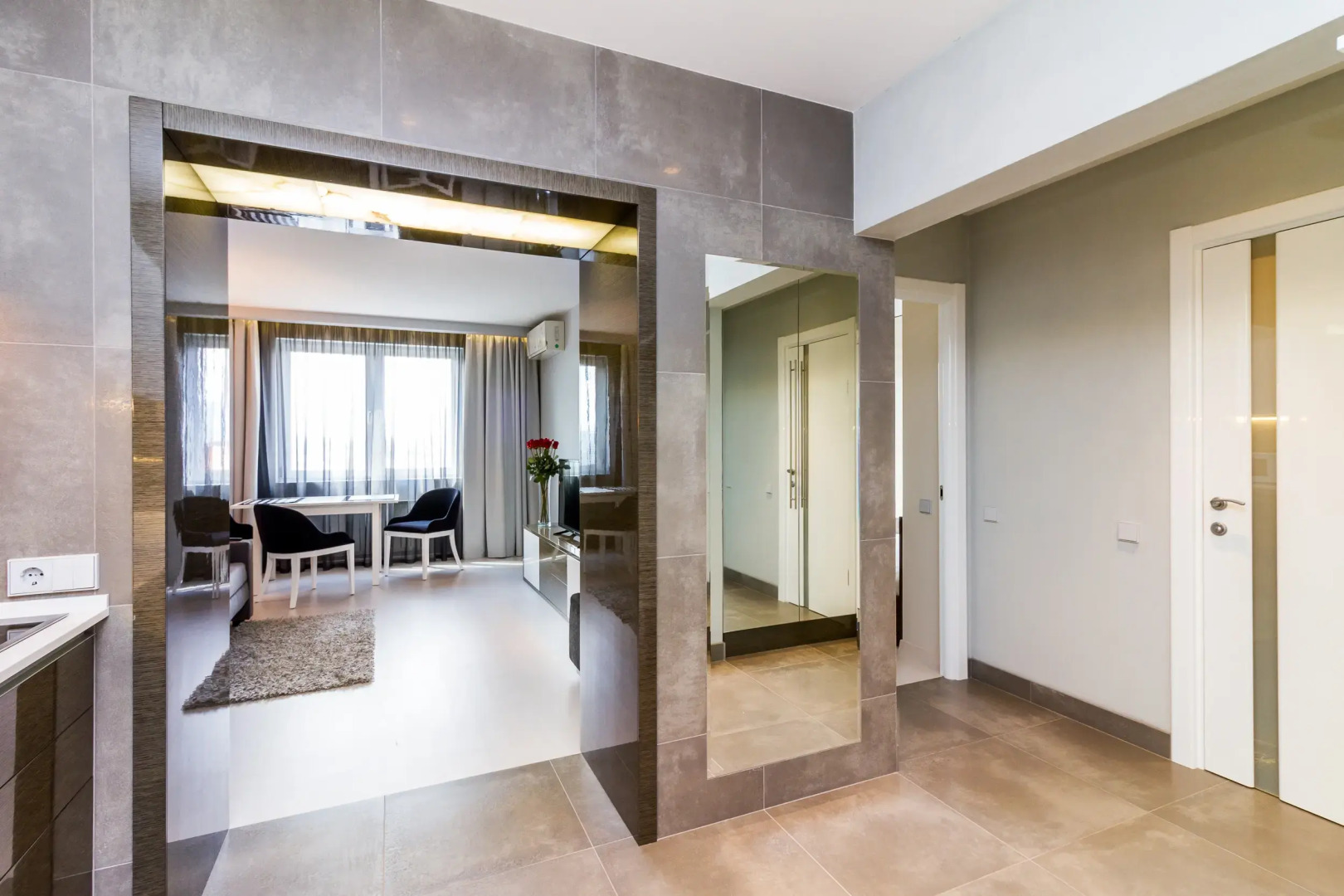 Апартаменты в новом доме на проспекте Машерова 43