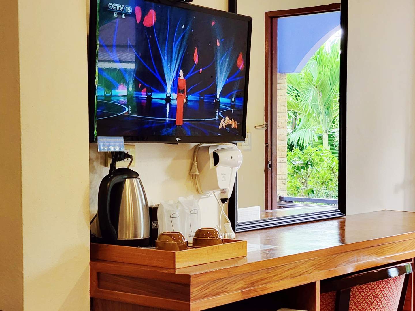 Курортный отель Phaithong Sotel Resort