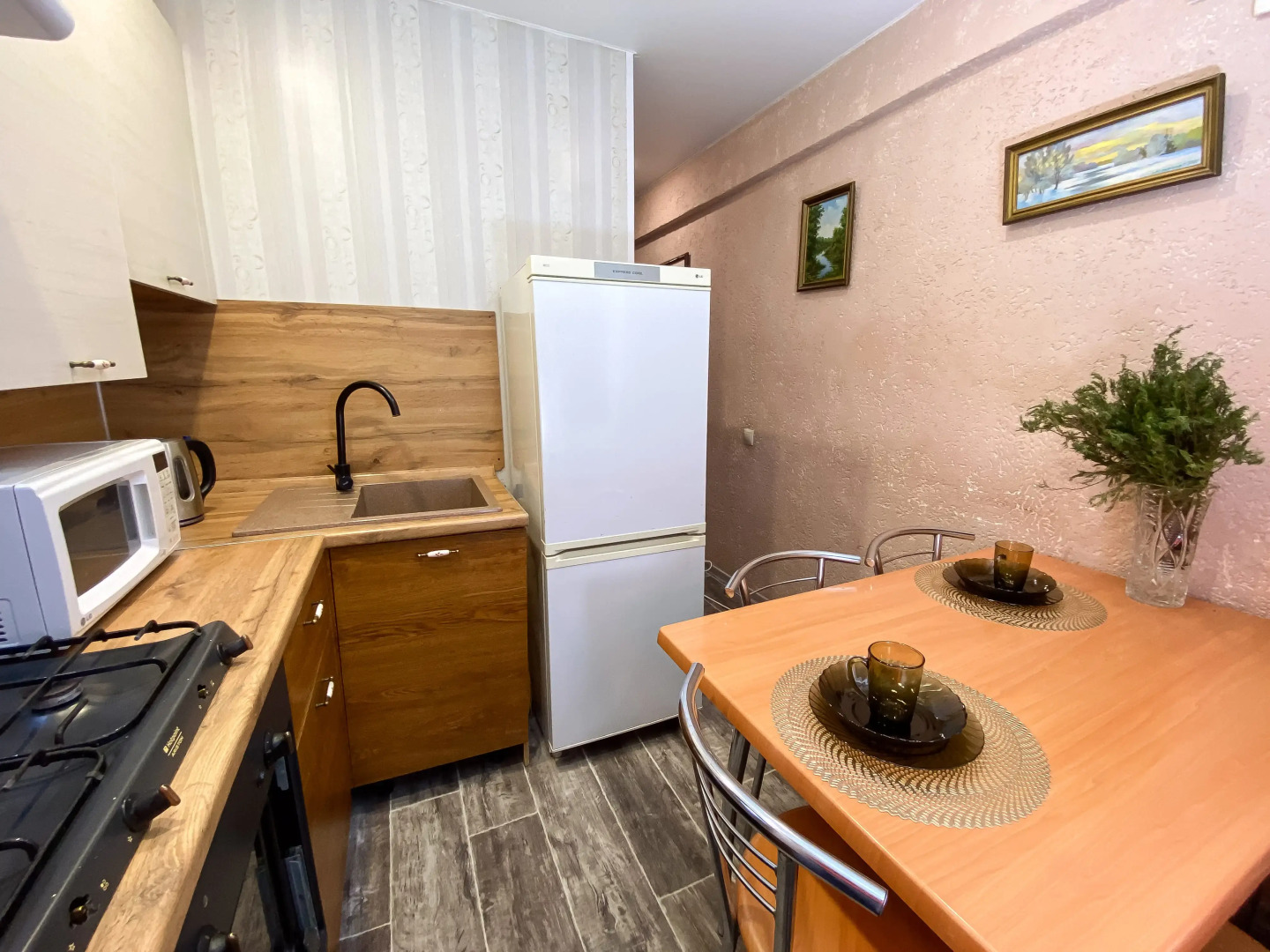 Апартаменты трёхкомнатные у Винновской рощи