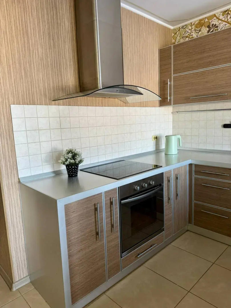 Апартаменты Sutki VIP c панорамным видом на реку на Урицкого 62