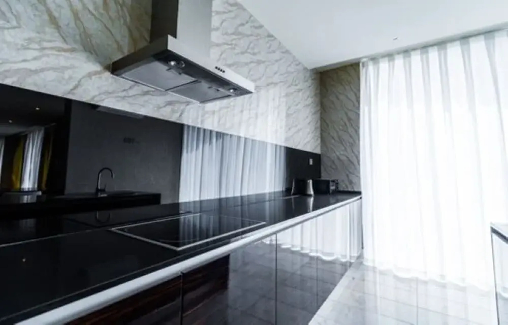 Отель Bel Air Crest Hotel & Suites