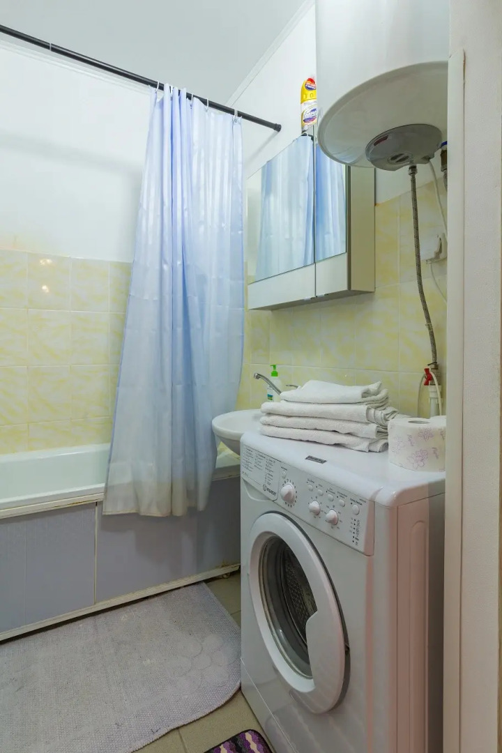 Апартаменты однокомнатные на Республике 67