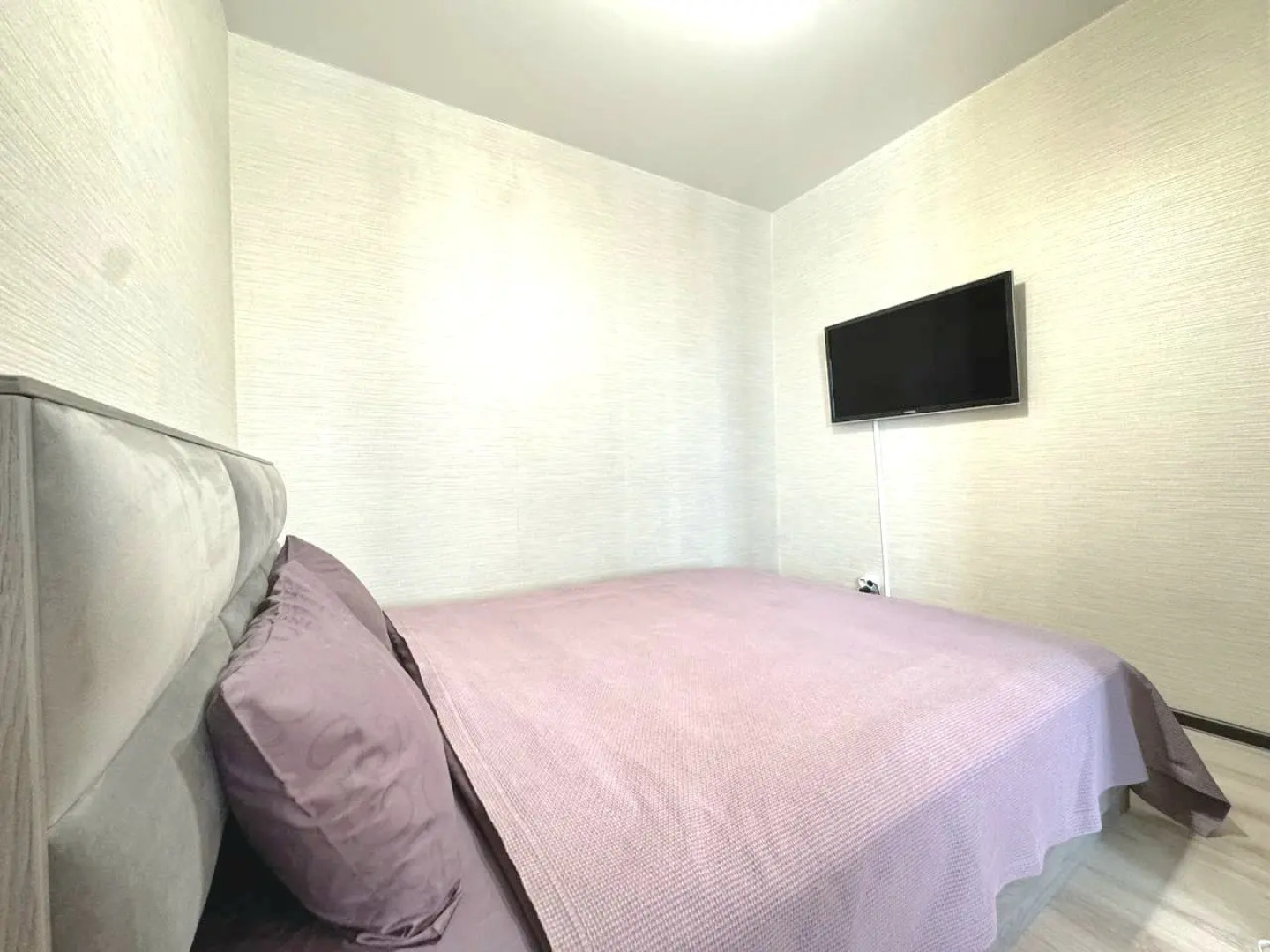 Квартира двухкомнатная с видом на реку на Притомском рядом с Кузбасс-Арена