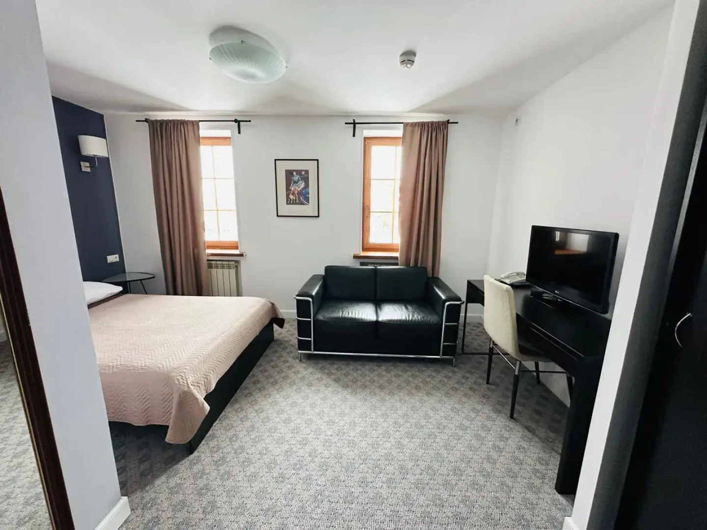 Отель Авиатор