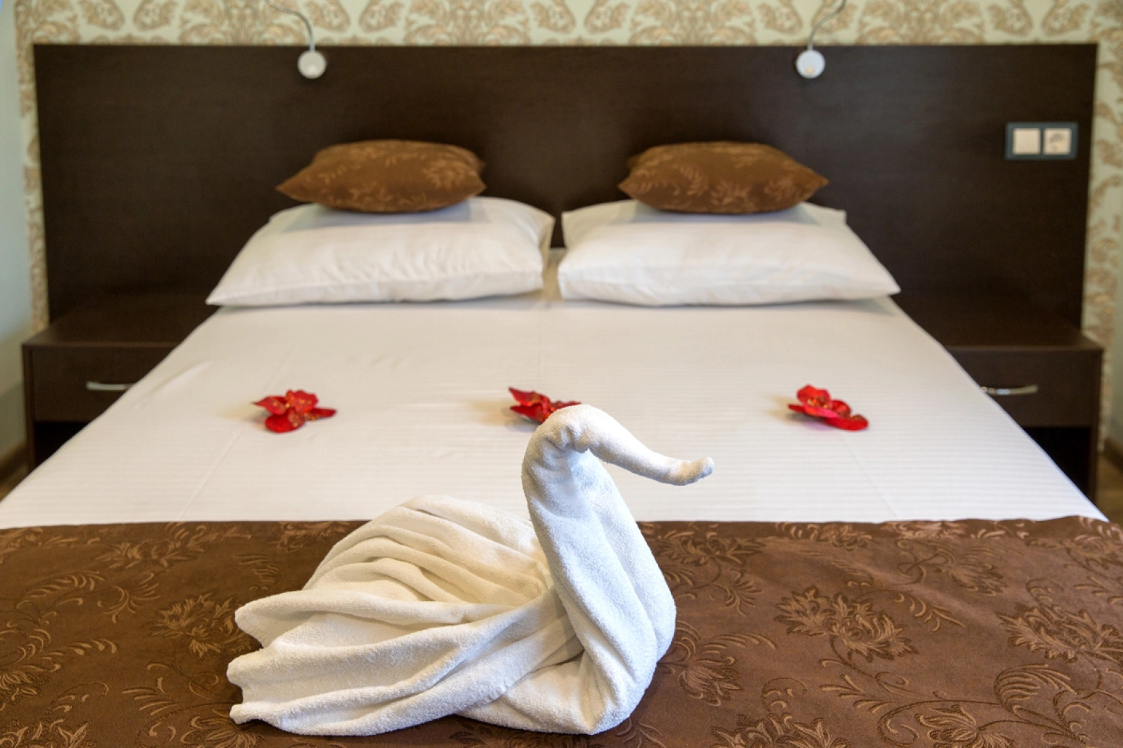 Отель Людмила