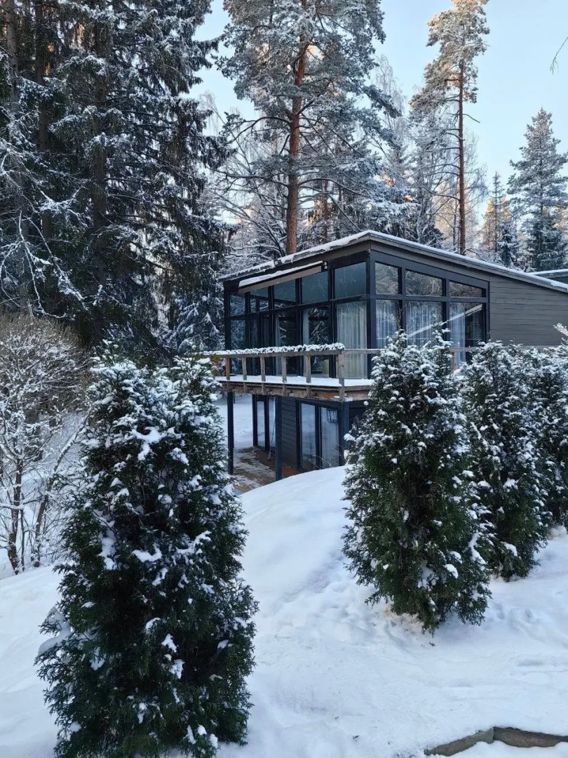 Коттедж 200 м2 на Участке 15 Соток