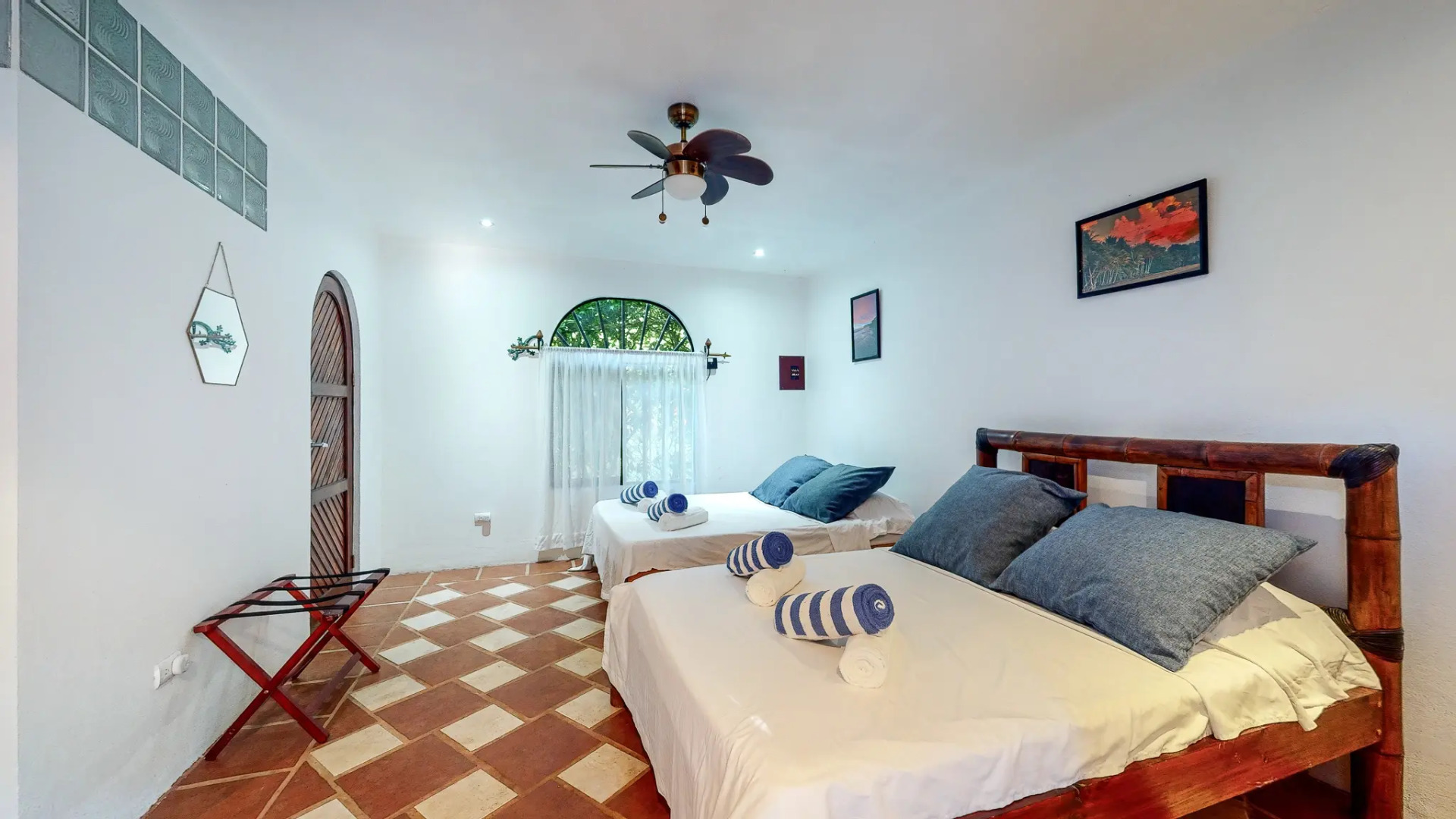 Апарт-отель The Scarlet Villas