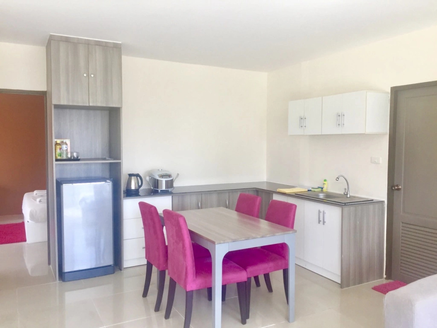 Апартаменты R-Con Wongamat