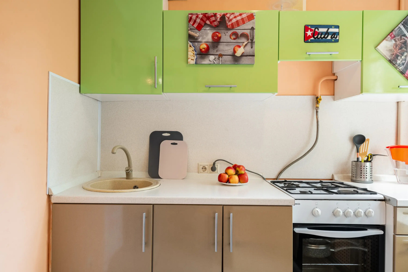 Квартира Просторная двухкомнатная Natali у парка Зюзино