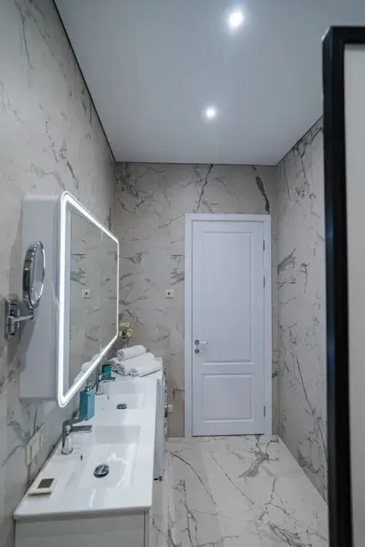 Квартира с балконом на Невский проспект -1