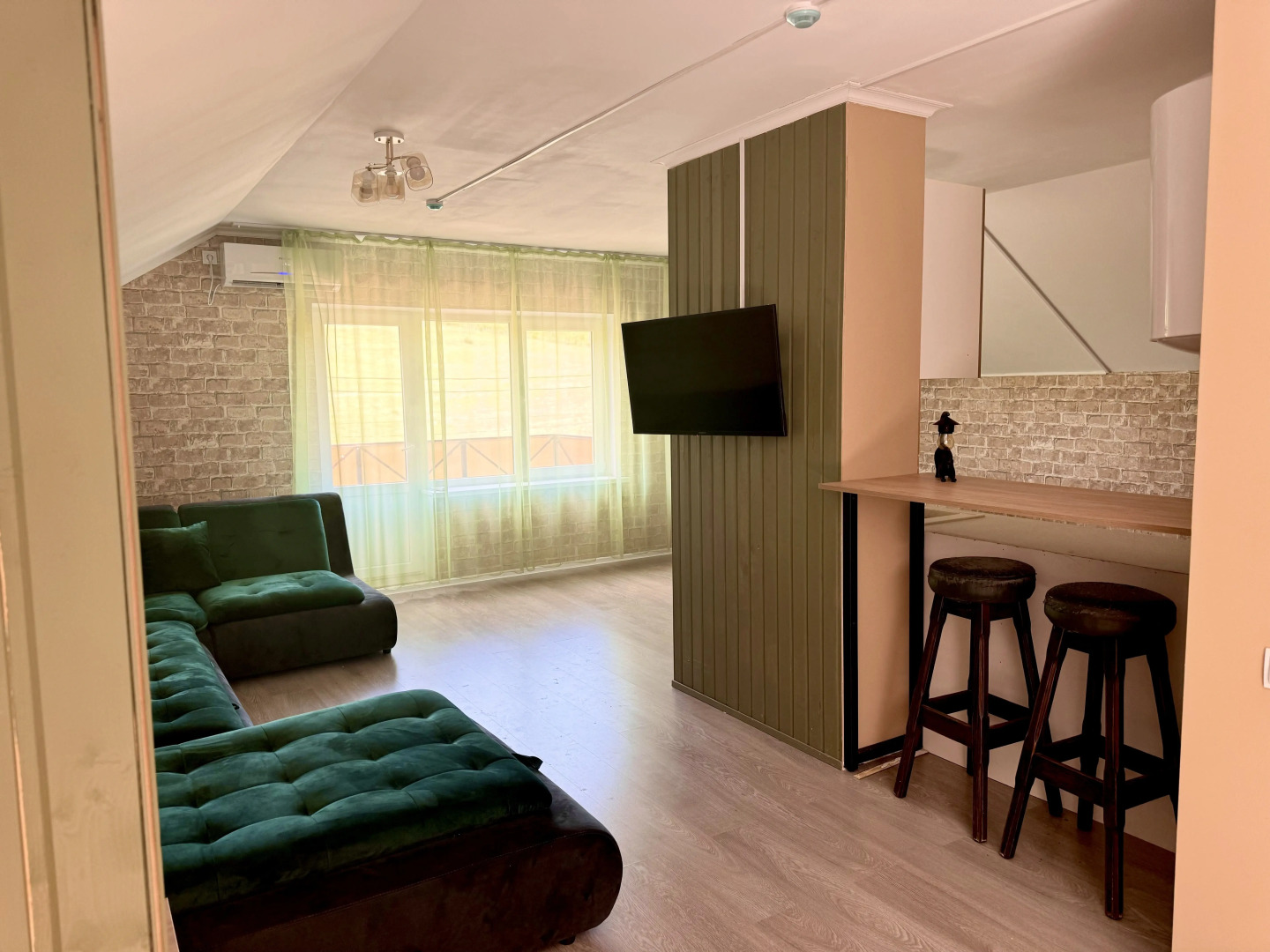 Апартаменты просторные и комфортные у моря до 10 человек в х. Бетта