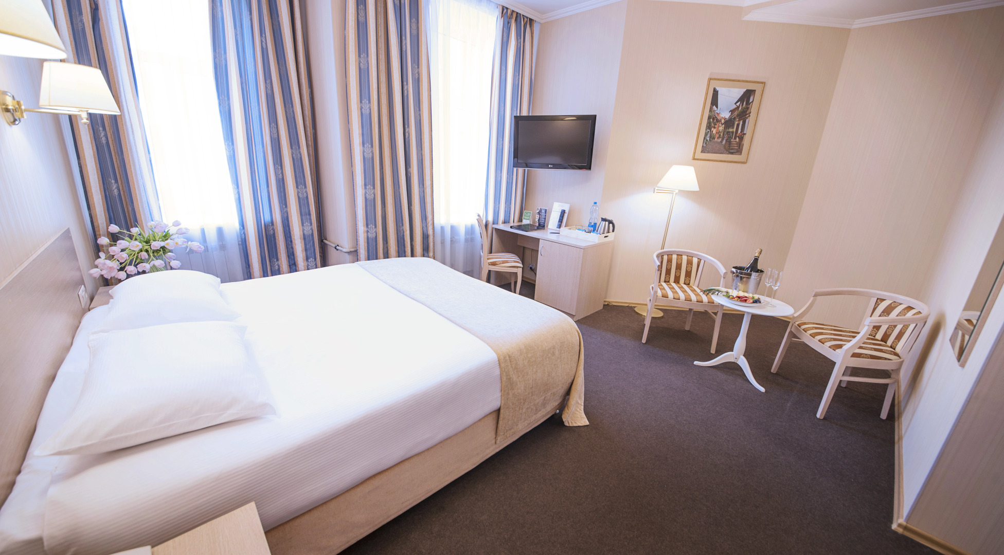 Отель Бристоль