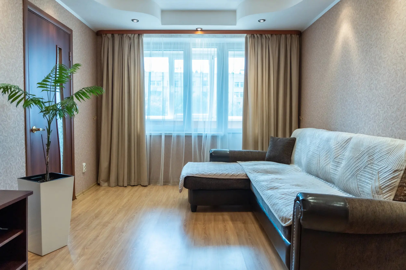 Апартаменты на Шмидта 1/1