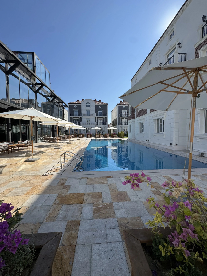 Lamer Sea Breeze Resort