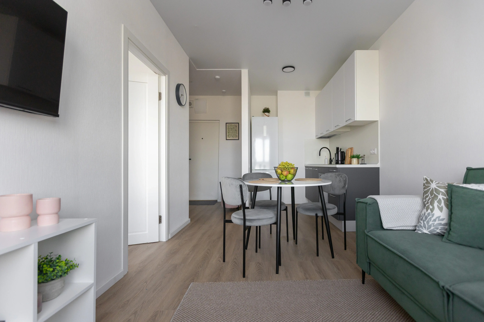 Квартира Евро 2-к Изумрудная долина