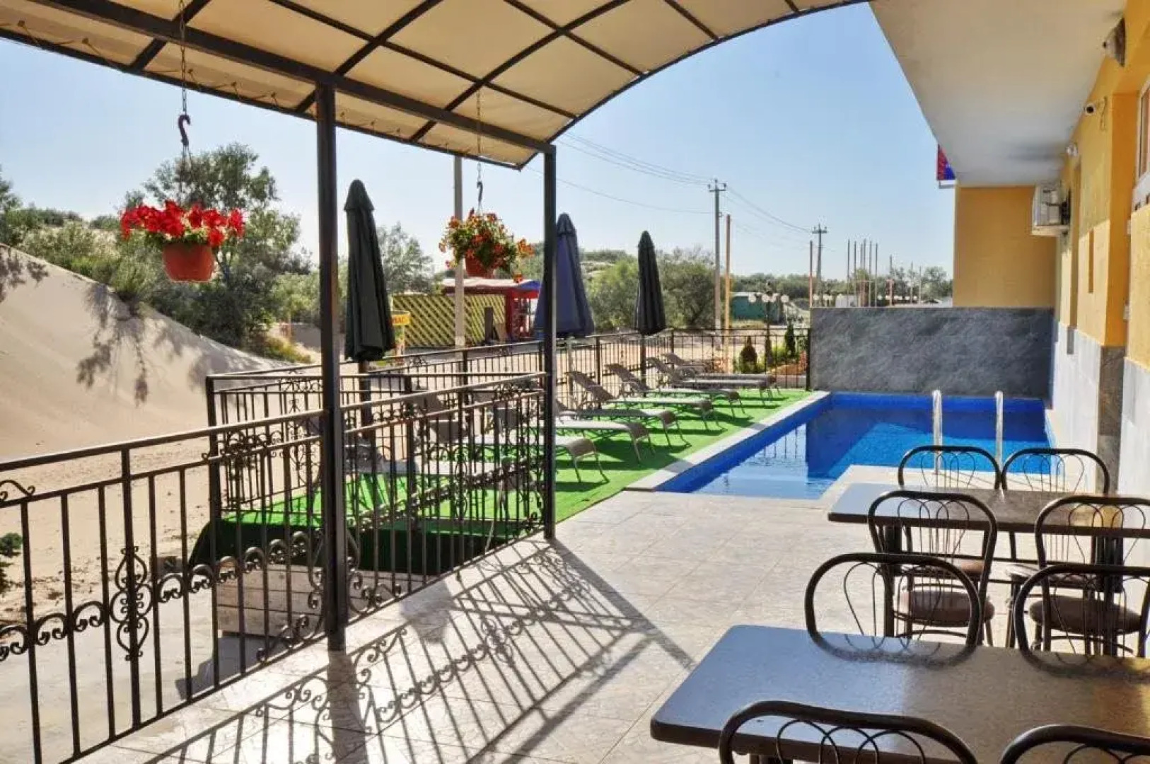 Отель Кронос