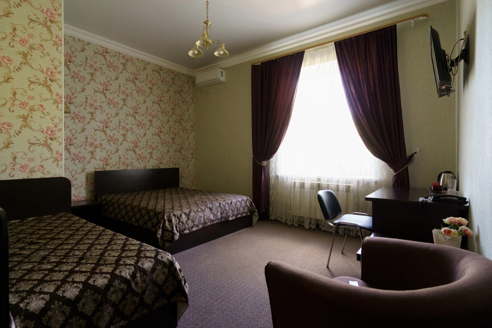 Отель Браво