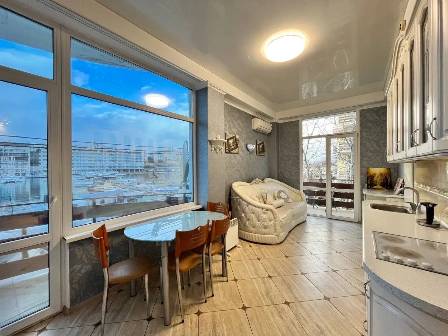 Квартира Евро Рыбацкий Причал 6/2-107 КакДома в Севастополе